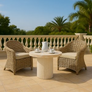 Balkongset: 2 stolar och soffbord Ø80 cm