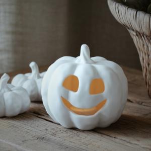 Happy Pumpkin, ljuslykta 2025 - Majas lyktor/ Barncancerfonden